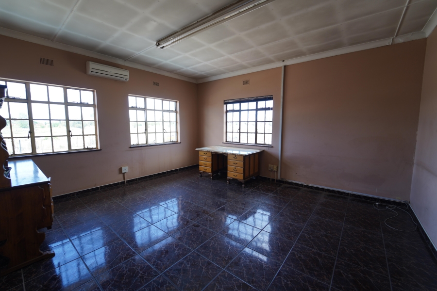 0 Bedroom Property for Sale in Oos Einde Free State